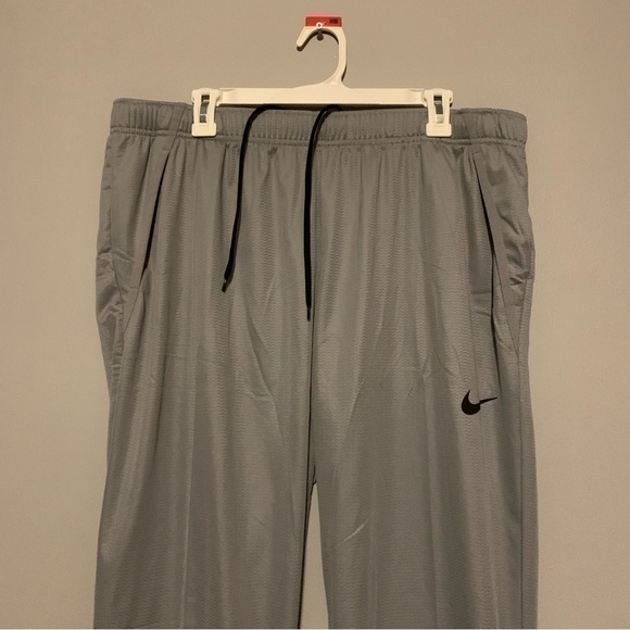 NWT. NIKE Men’s Dri-Fit Epic Knit Training Pants - Picture 3 of 5